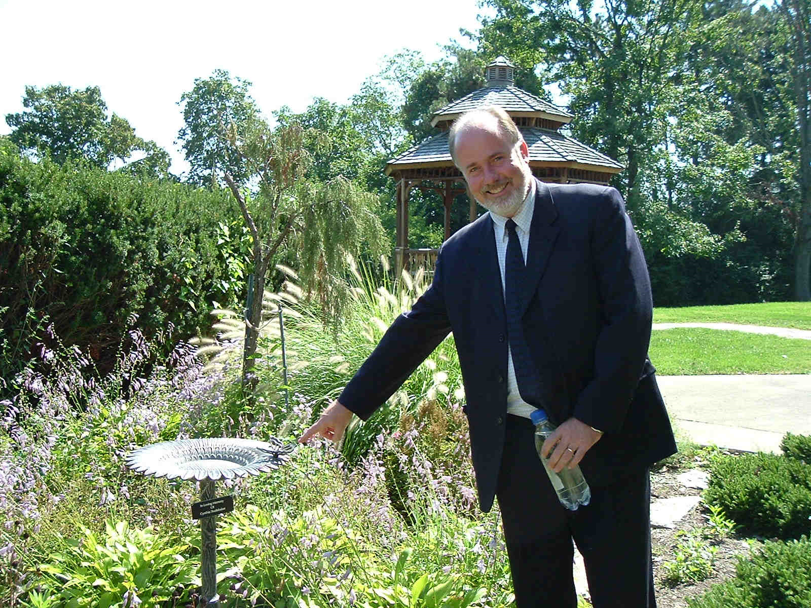 2004_0712birdbath0003